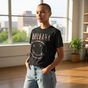 NIRVANA SMILEY FACE CONCERT TOUR TEE T SHIRT Kurt Cobain Dave Grohl SMALL